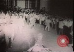 Immagine di Americani prigionieri Hanoi Vietnam, 1967, secondo 14 filmato di repertorio 65675073702