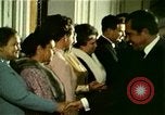 Standbild Richard Nixon Teheran Iran, 1972, aus Sekunde 59 historischem Filmmaterial Videoclip 65675073707