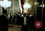 Standbild Richard Nixon Teheran Iran, 1972, aus Sekunde 14 historischem Filmmaterial Videoclip 65675073710
