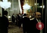 Standbild Richard Nixon Teheran Iran, 1972, aus Sekunde 16 historischem Filmmaterial Videoclip 65675073710