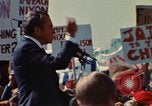 Immagine di Richard Nixon parla alla folla Saginaw Michigan USA, 1974, secondo 39 filmato di repertorio 65675073722