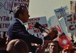 Immagine di Richard Nixon parla alla folla Saginaw Michigan USA, 1974, secondo 45 filmato di repertorio 65675073722