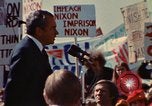 Immagine di Richard Nixon parla alla folla Saginaw Michigan USA, 1974, secondo 61 filmato di repertorio 65675073722