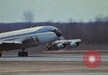 Standbild Air Force One Flugzeuge Saginaw Michigan USA, 1974, aus Sekunde 28 historischem Filmmaterial Videoclip 65675073725