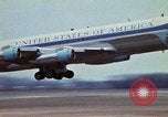 Standbild Air Force One Flugzeuge Saginaw Michigan USA, 1974, aus Sekunde 34 historischem Filmmaterial Videoclip 65675073725