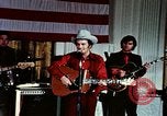 Standbild Merle Haggard Washington DC USA, 1973, aus Sekunde 61 historischem Filmmaterial Videoclip 65675073732