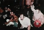Standbild kriegsfeindliche Demonstranten United States USA, 1968, aus Sekunde 5 historischem Filmmaterial Videoclip 65675073744