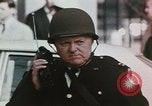 Standbild kriegsfeindliche Demonstranten United States USA, 1968, aus Sekunde 11 historischem Filmmaterial Videoclip 65675073744