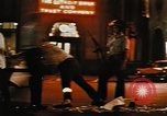 Standbild kriegsfeindliche Demonstranten United States USA, 1968, aus Sekunde 38 historischem Filmmaterial Videoclip 65675073744