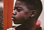Standbild amerikanische Kinder United States USA, 1968, aus Sekunde 35 historischem Filmmaterial Videoclip 65675073748