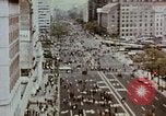 Standbild Demonstranten Washington DC USA, 1969, aus Sekunde 10 historischem Filmmaterial Videoclip 65675073765
