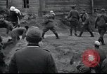 Immagine di Il polacco di prigionieri di guerra Polonia, 1940, secondo 62 filmato di repertorio 65675073791