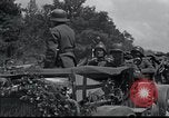 Standbild deutsche Truppen Frankreich, 1940, aus Sekunde 15 historischem Filmmaterial Videoclip 65675073799