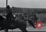 Standbild deutsche Truppen Frankreich, 1940, aus Sekunde 35 historischem Filmmaterial Videoclip 65675073799