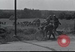 Standbild deutsche Truppen Frankreich, 1940, aus Sekunde 38 historischem Filmmaterial Videoclip 65675073799