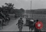 Standbild deutsche Truppen Frankreich, 1940, aus Sekunde 53 historischem Filmmaterial Videoclip 65675073799