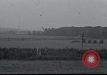Standbild deutsche Truppen Frankreich, 1940, aus Sekunde 3 historischem Filmmaterial Videoclip 65675073801