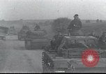 Standbild deutsche Truppen Frankreich, 1940, aus Sekunde 14 historischem Filmmaterial Videoclip 65675073801