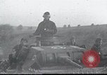 Standbild deutsche Truppen Frankreich, 1940, aus Sekunde 16 historischem Filmmaterial Videoclip 65675073801