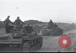 Standbild deutsche Truppen Frankreich, 1940, aus Sekunde 29 historischem Filmmaterial Videoclip 65675073801
