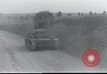 Standbild deutsche Truppen Frankreich, 1940, aus Sekunde 44 historischem Filmmaterial Videoclip 65675073801