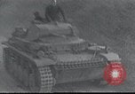 Standbild deutsche Truppen Frankreich, 1940, aus Sekunde 48 historischem Filmmaterial Videoclip 65675073801