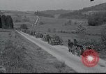 Standbild deutsche Truppen Frankreich, 1940, aus Sekunde 10 historischem Filmmaterial Videoclip 65675073803