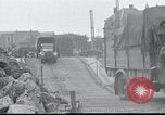 Standbild französische Familien Frankreich, 1940, aus Sekunde 16 historischem Filmmaterial Videoclip 65675073804