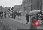 Standbild französische Familien Frankreich, 1940, aus Sekunde 51 historischem Filmmaterial Videoclip 65675073804