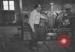 Standbild Leichen Deutschland, 1945, aus Sekunde 11 historischem Filmmaterial Videoclip 65675073818