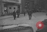 Standbild Leichen Deutschland, 1945, aus Sekunde 22 historischem Filmmaterial Videoclip 65675073818