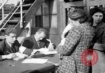Standbild Jüdische Flüchtlinge Shanghai China, 1938, aus Sekunde 19 historischem Filmmaterial Videoclip 65675073823