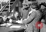Standbild Jüdische Flüchtlinge Shanghai China, 1938, aus Sekunde 20 historischem Filmmaterial Videoclip 65675073823