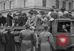 Standbild Jüdische Flüchtlinge Shanghai China, 1938, aus Sekunde 56 historischem Filmmaterial Videoclip 65675073823