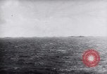 Standbild Vereinigten Staaten Marines Tarawa Gilbert Inseln, 1943, aus Sekunde 50 historischem Filmmaterial Videoclip 65675073829