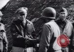 Standbild George Marschall Italien, 1944, aus Sekunde 39 historischem Filmmaterial Videoclip 65675073833