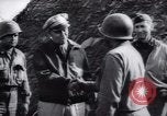 Standbild George Marschall Italien, 1944, aus Sekunde 40 historischem Filmmaterial Videoclip 65675073833