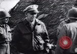 Standbild George Marschall Italien, 1944, aus Sekunde 44 historischem Filmmaterial Videoclip 65675073833