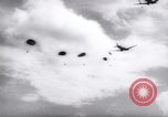 Standbild Vereinigten Staaten Truppen Noemfoor Indonesien, 1944, aus Sekunde 33 historischem Filmmaterial Videoclip 65675073840