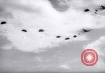 Standbild Vereinigten Staaten Truppen Noemfoor Indonesien, 1944, aus Sekunde 35 historischem Filmmaterial Videoclip 65675073840