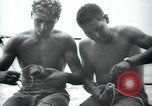 Standbild Underwater demolition Team Balikpapan Borneo Indonesien, 1945, aus Sekunde 11 historischem Filmmaterial Videoclip 65675073846