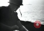 Standbild Underwater demolition Team Balikpapan Borneo Indonesien, 1945, aus Sekunde 17 historischem Filmmaterial Videoclip 65675073846