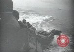 Standbild Underwater demolition Team Balikpapan Borneo Indonesien, 1945, aus Sekunde 27 historischem Filmmaterial Videoclip 65675073846