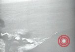 Standbild Underwater demolition Team Balikpapan Borneo Indonesien, 1945, aus Sekunde 35 historischem Filmmaterial Videoclip 65675073846