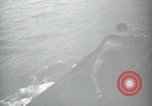Standbild Underwater demolition Team Balikpapan Borneo Indonesien, 1945, aus Sekunde 41 historischem Filmmaterial Videoclip 65675073846