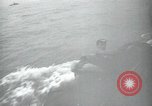 Standbild Underwater demolition Team Balikpapan Borneo Indonesien, 1945, aus Sekunde 42 historischem Filmmaterial Videoclip 65675073846