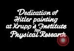 Standbild Gemälde von Adolf Hitler Deutschland, 1934, aus Sekunde 1 historischem Filmmaterial Videoclip 65675073852