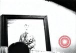 Standbild Gemälde von Adolf Hitler Deutschland, 1934, aus Sekunde 26 historischem Filmmaterial Videoclip 65675073852