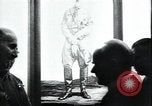 Standbild Gemälde von Adolf Hitler Deutschland, 1934, aus Sekunde 55 historischem Filmmaterial Videoclip 65675073852