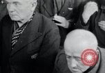 Image les aumôniers Allemagne, 1945, de la seconde 26 séquences d'archives historiques vidéo 65675073857